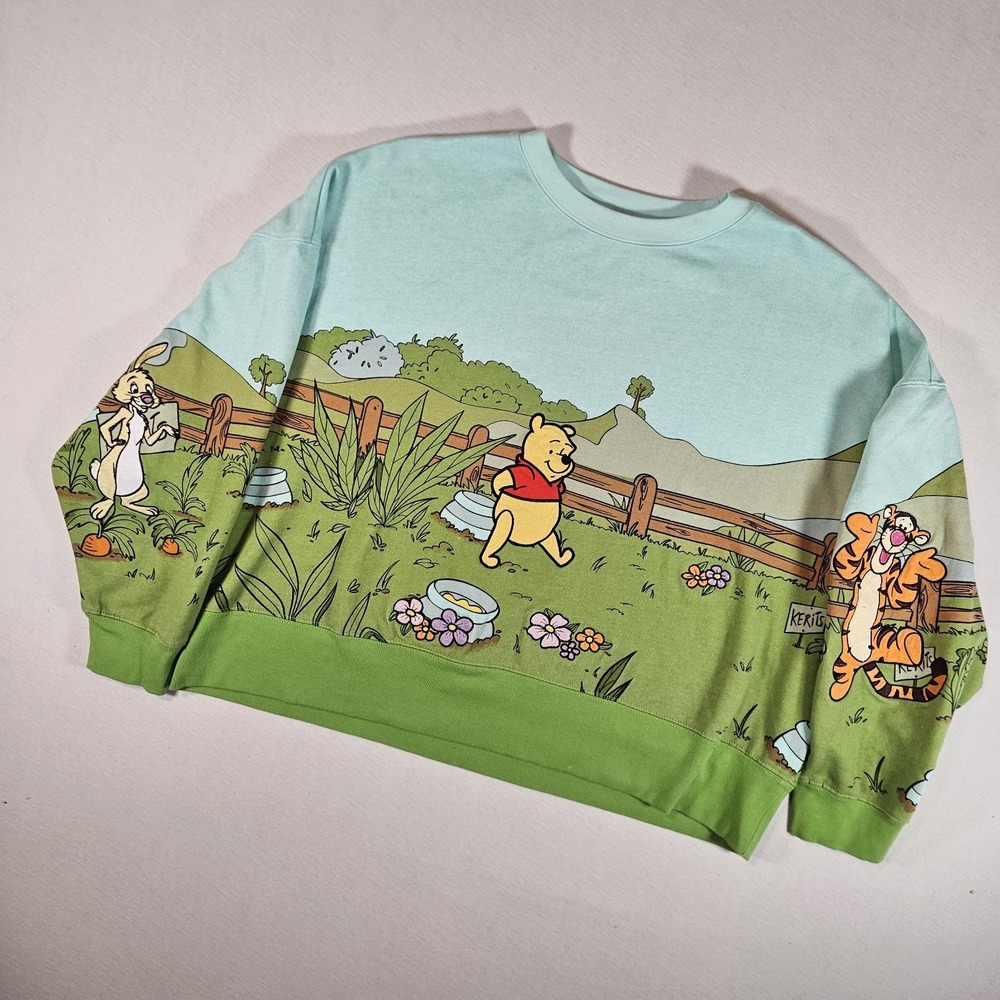 Disney Parks Winnie The Pooh And Friends Sweatshirt Crewneck Size Medium AOP